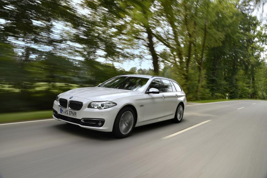  BMW 520d Touring 2014 года  (фото 19 из 46)